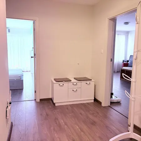 Apartmán With Balcony - 10 Min To & Center Burgas City