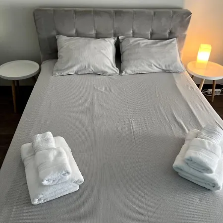 With Balcony - 10 Min To & Center Burgas City